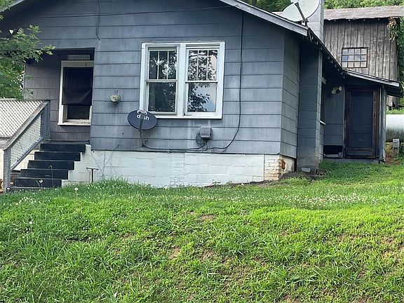 3rd image of 33 Holtzclaw St