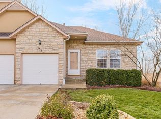 753 Woodson Ln, Gardner, KS 66030