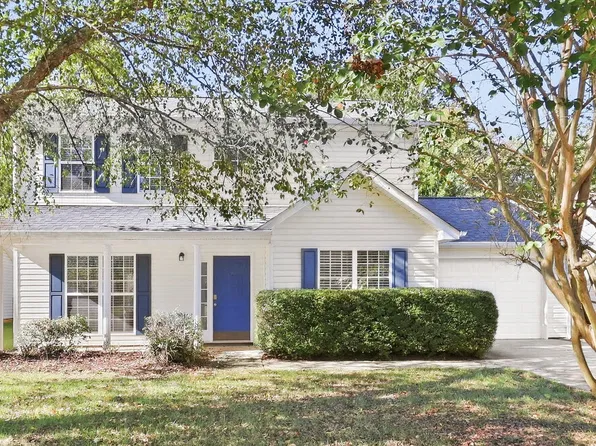 12527 Autumn Blaze Dr, Charlotte, NC 28278