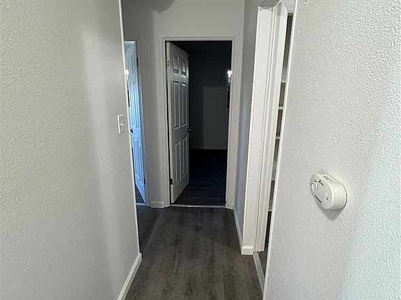 4th image of 603 E 5th St