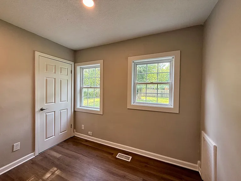 633 N Atherton St — Photo 8