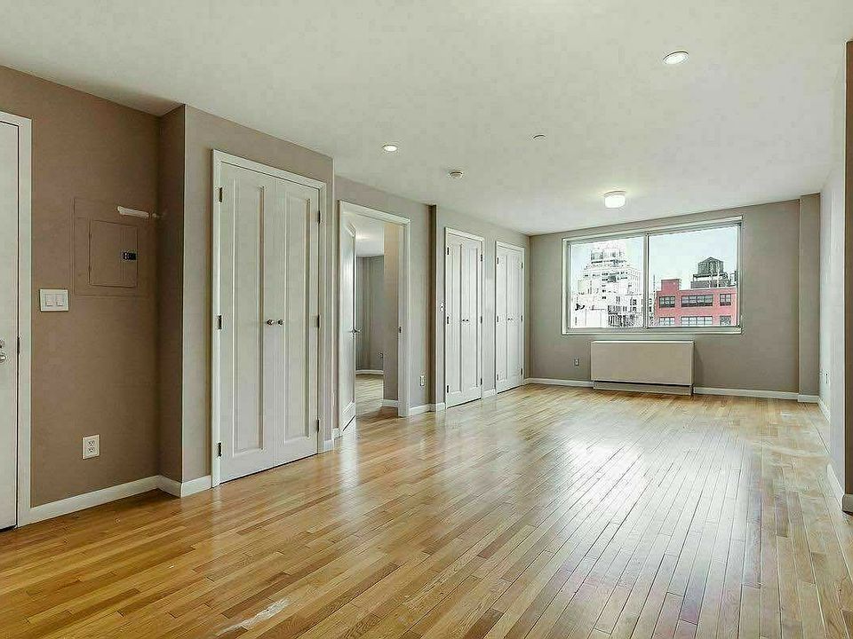 1st image of 698 10th Ave APT 3