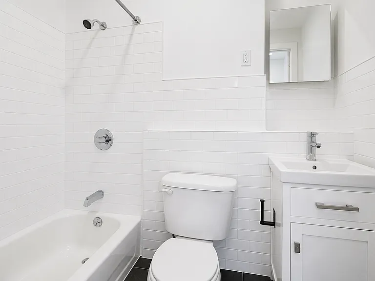 272 Smith St #4F — Photo 6