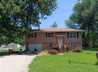 207 Pine St, Lathrop, MO 64465
