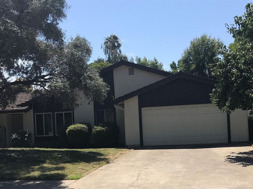 1st image of 2324 Bridlewood Dr