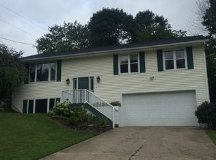 406 Parkside Dr, Ashland, OH 44805