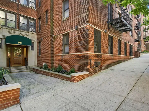 98 Park Ter E #2C, New York, NY 10034