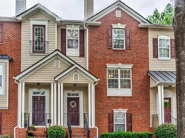 324 Village Cir, Woodstock, GA 30188