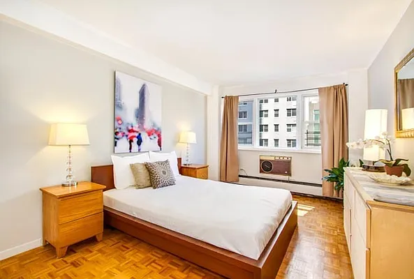 Sold by Compass | media 7