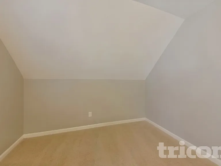 2200 Sugarbirch Dr — Photo 12