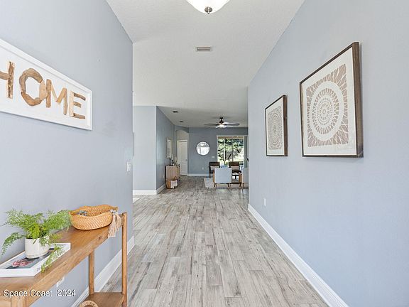 3rd image of 6254 Trieda Dr