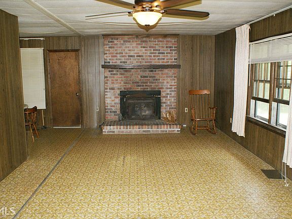 3rd image of 5527 Old Highway 441 N