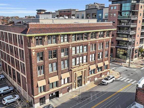 2nd image of 523 Grand Blvd APT 4E