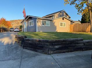 2934 Fairfax St, Medford, OR 97504