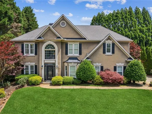 2115 Brook Pond Ct, Alpharetta, GA 30005