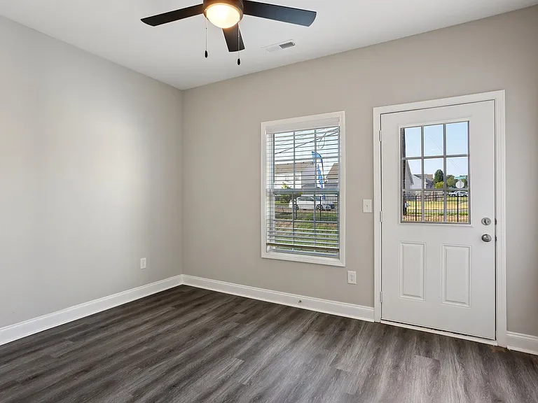 2815 Trenton Rd — Photo 50