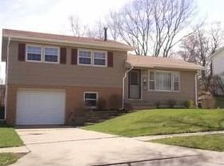 8013 9th St W, Rock Island, IL