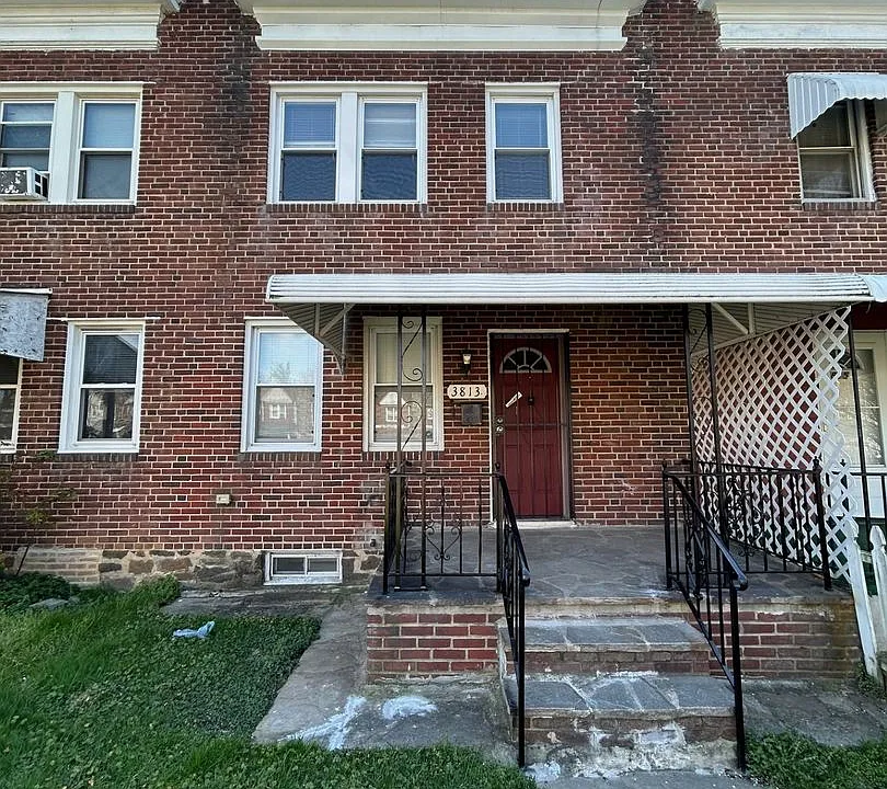 3813 Brooklyn Ave