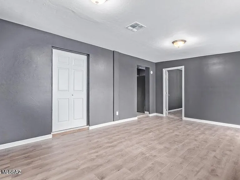 843 E Alturas St — Photo 5