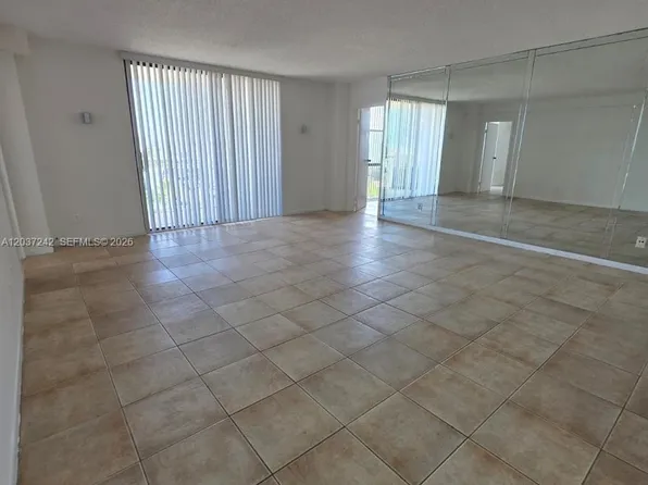 13499 Biscayne Blvd, North Miami, FL