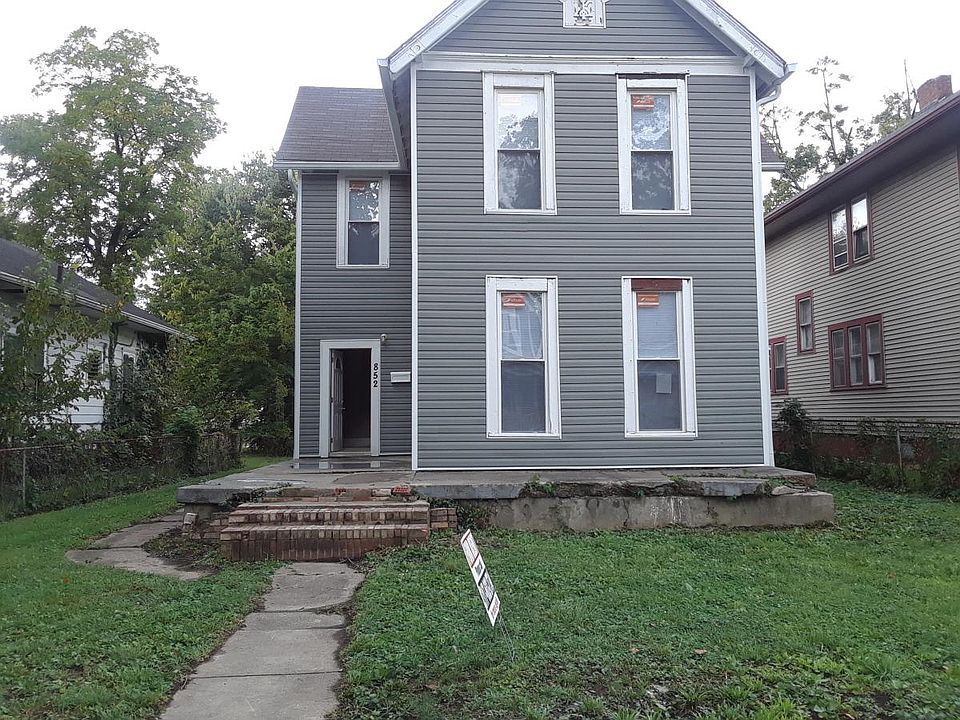 1st image of 852 N Tacoma Ave