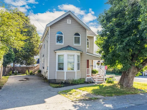 5 Gerry Avenue, Newmarket, NH 03857