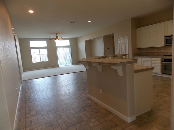 4th image of 1553 Minories Dr