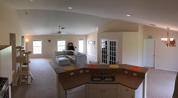 3rd image of 2035 NE 20th St