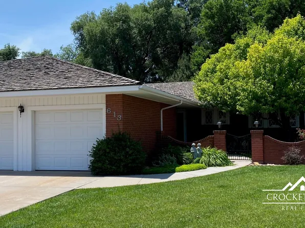 613 Magnolia St, Garden City, KS 67846