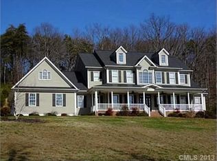 526 Mountain Creek Ln, Taylorsville, NC 28681