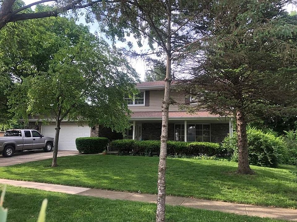 1st image of 101 Waubansee Dr