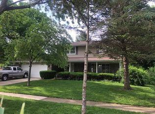 101 Waubansee Dr, Minooka, IL 60447