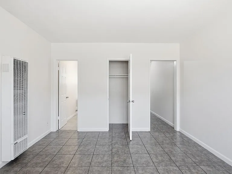 7101 Rugby Ave — Photo 3