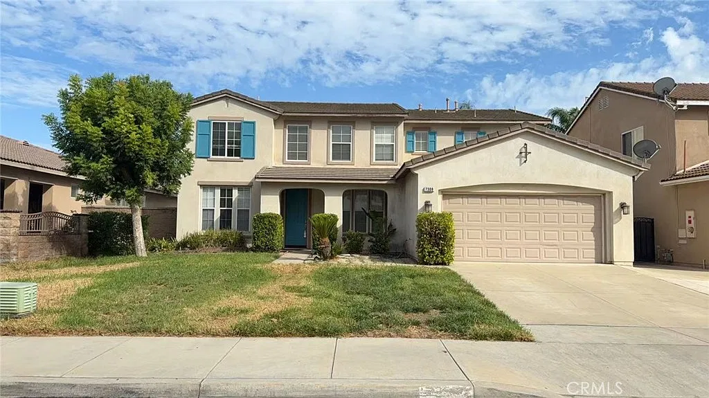 5 bed, 2975 sqft, $3,900 — Photo 1