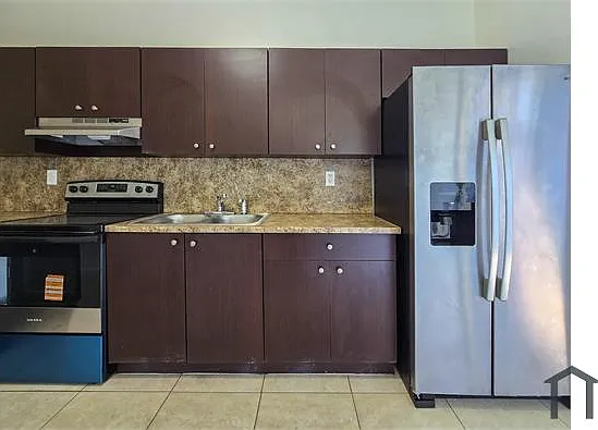 3 bed, 1188 sqft, $2,300 — Photo 3