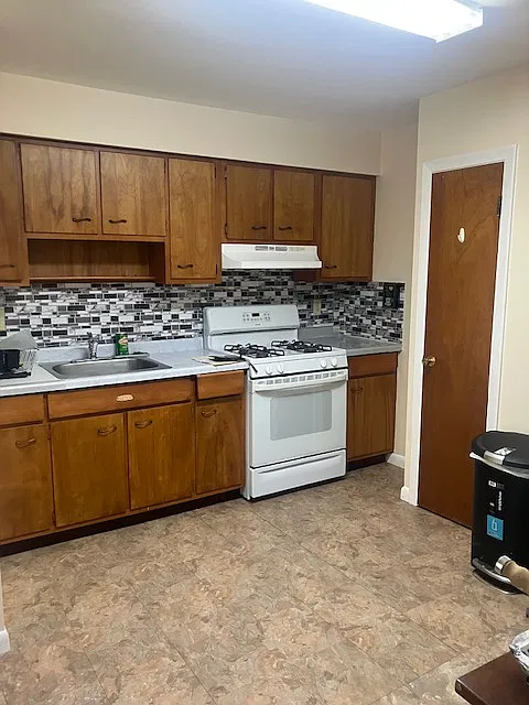 1 bed, $1,800 — Photo 3