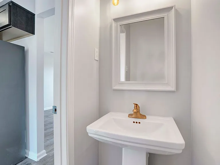 1108 Pembroke Oak Grove Rd #18 — Photo 31