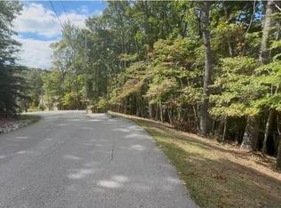 44 Brummel Ln, Crossville, TN 38558