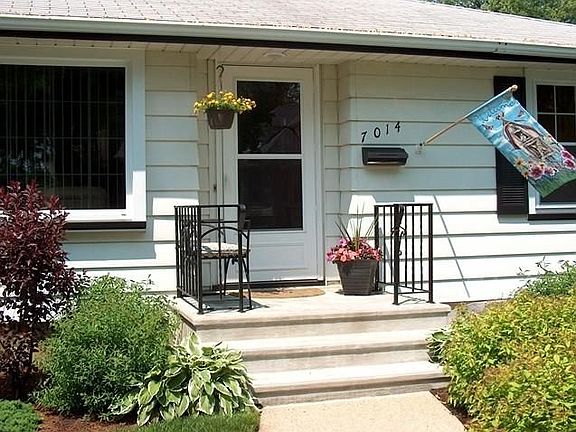 Welcome Your Guests in Style!