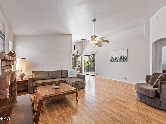4th image of 4523 E AMBERWOOD Drive
