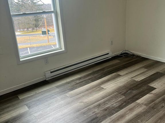 5th image of 15 Beaumont Estates Ln #4D