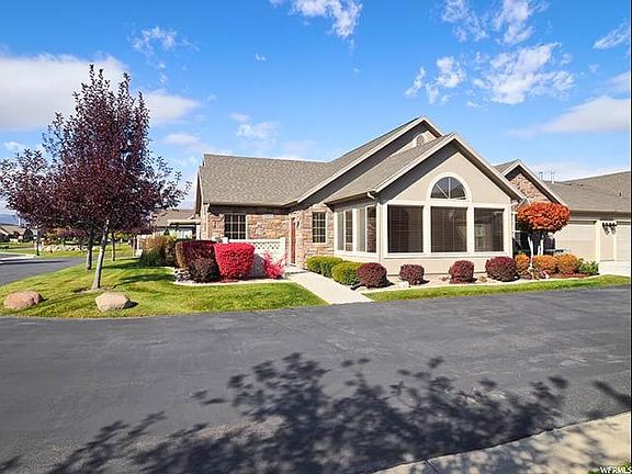 2nd image of 2922 W Abbey Springs Cir