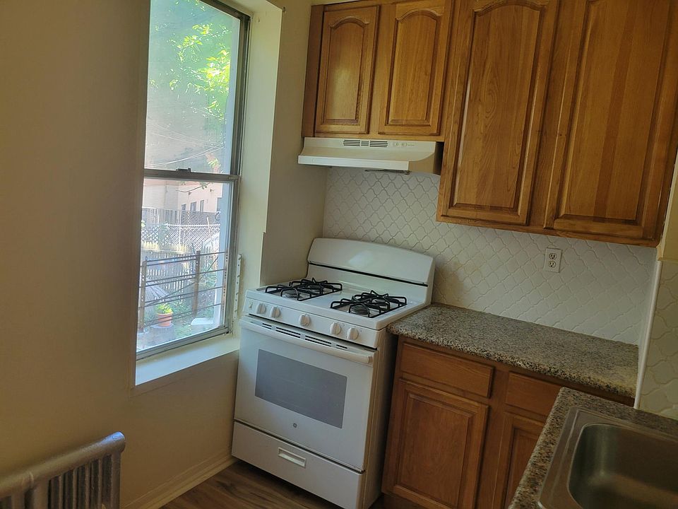 2nd image of 9700 101st Ave #2