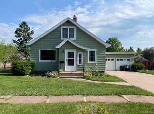 563 Duncan Ave, Ishpeming, MI 49849