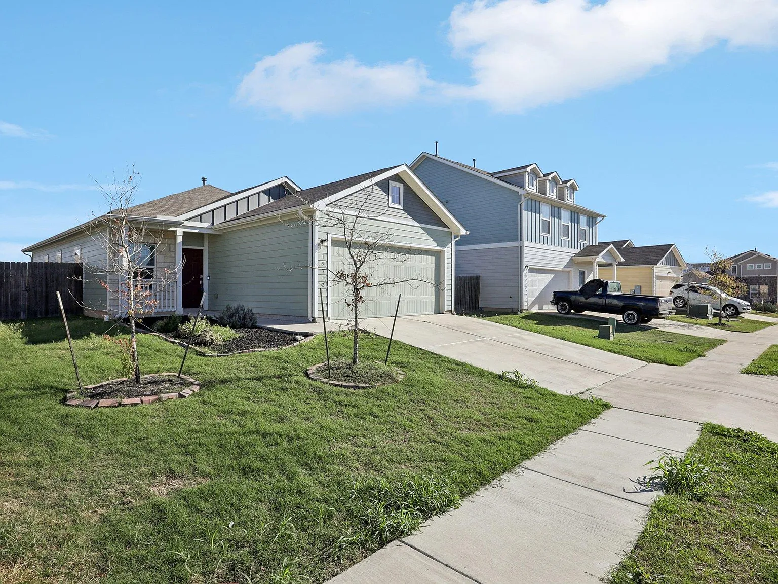 3 bed, 2.0 bath, 1479 sqft, $1,850 — Photo 3