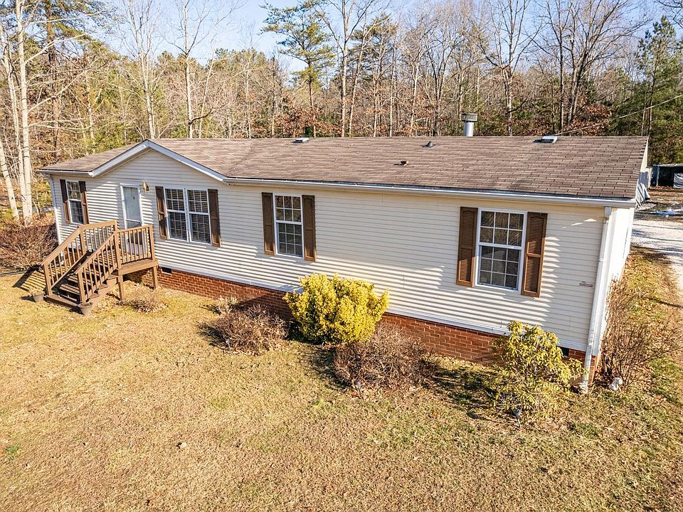 1st image of 393 Railroad Ln