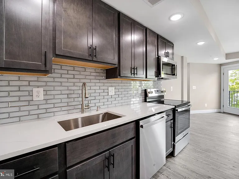 1617 Rhode Island Ave NE #402 — Photo 4