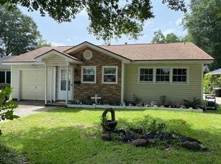 2317 2nd St, Port Neches, TX 77651