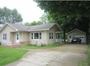 1104 White Ln, Ottawa, IL