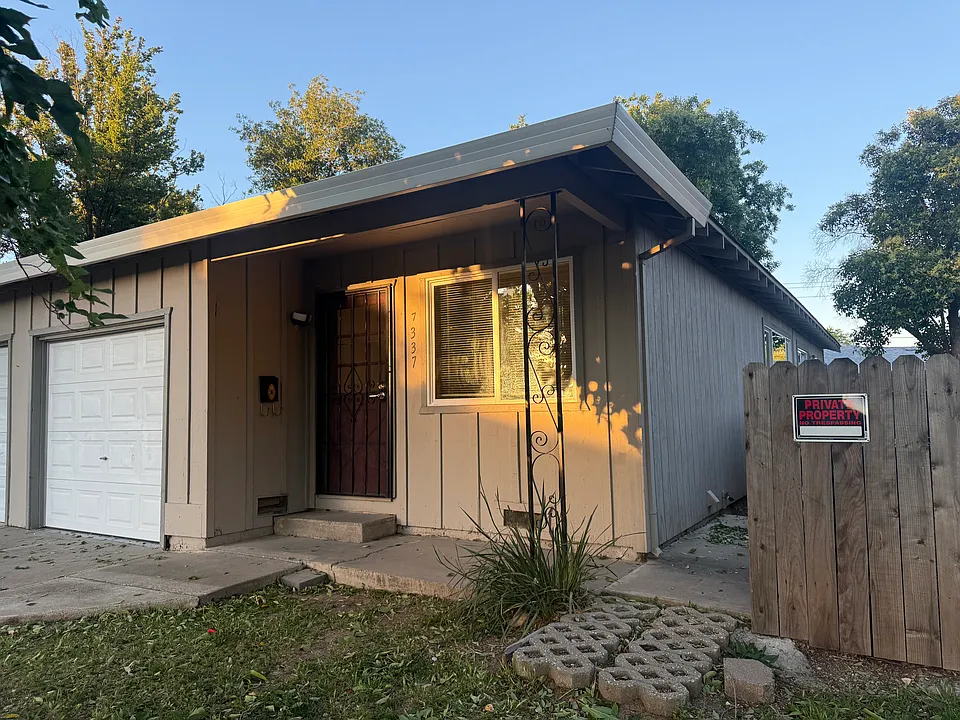 7337 Arleta Ct #7337